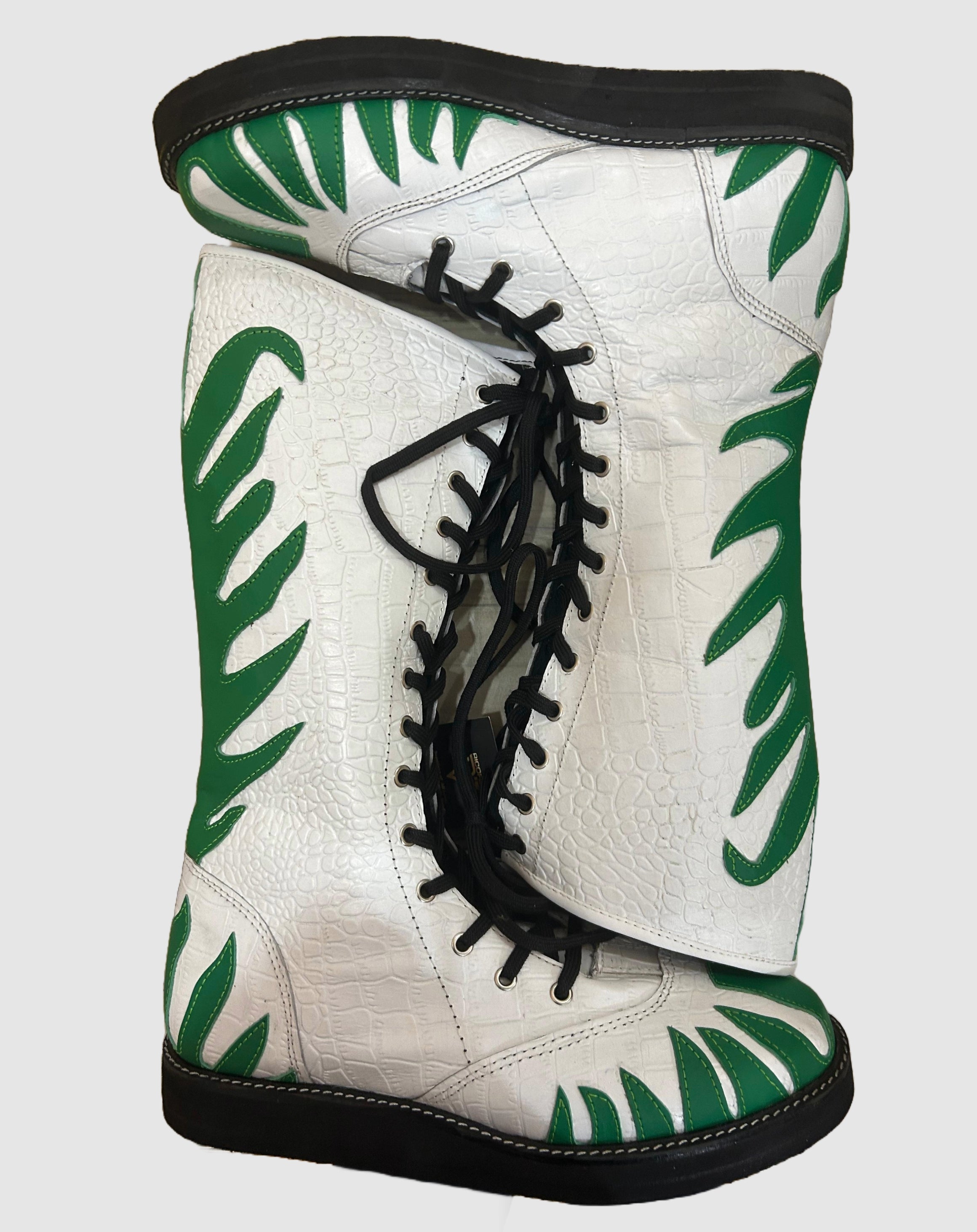 Pro Stoei Skoene, 100% Oorspronklike Leer, Wit kleur met groen vuur