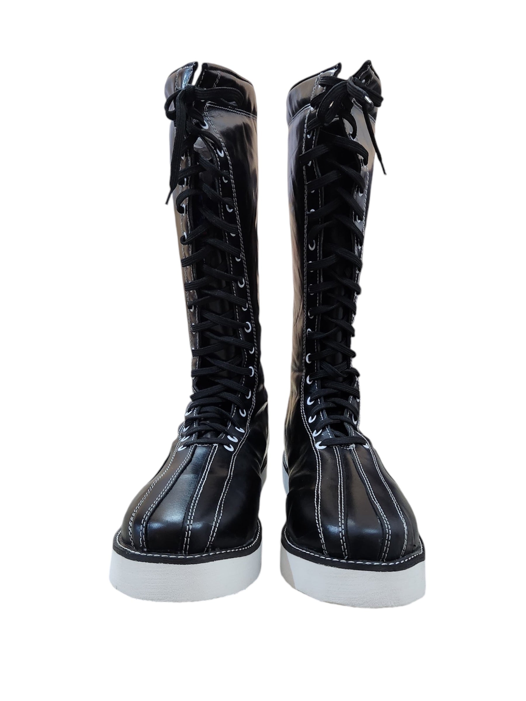 Handgemaakte Pro Stoeistewels – Swart Leer, Wit Steekwerk, Veters en Soolkontras, 100% Egte Leer