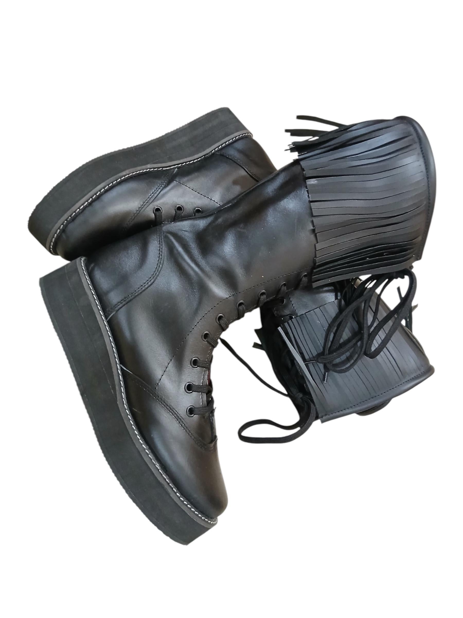 Stoeistewels met leerfranje, handgemaak, 100% oorspronklike leer, swart kleur