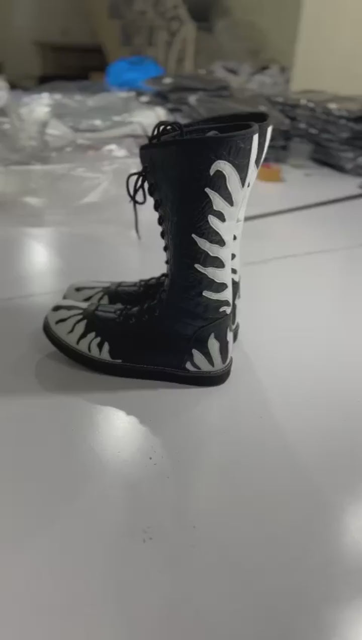 Stoeistewels, 100% oorspronklike leer, krokodilpatroon swart leer, wit vuur, veterstyl, aanpasbare kleure