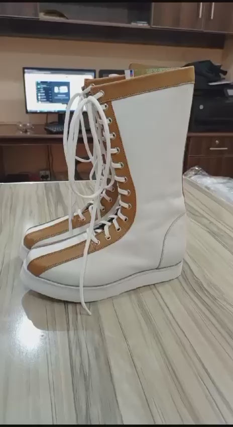 Professionele Stoeistewels, Handgemaak, 100% oorspronklike Leer, Wit Kleur met Bruin Punte, Vetersluitingstyl, Aanpasbaar, Lucha Libre Stewels